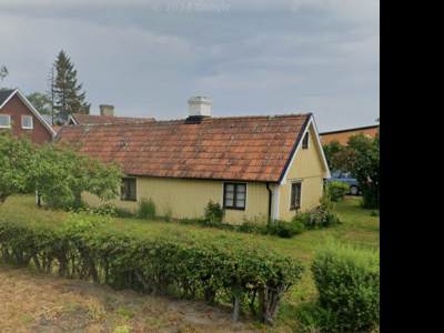 Övrig - Baksidan med trädgård 